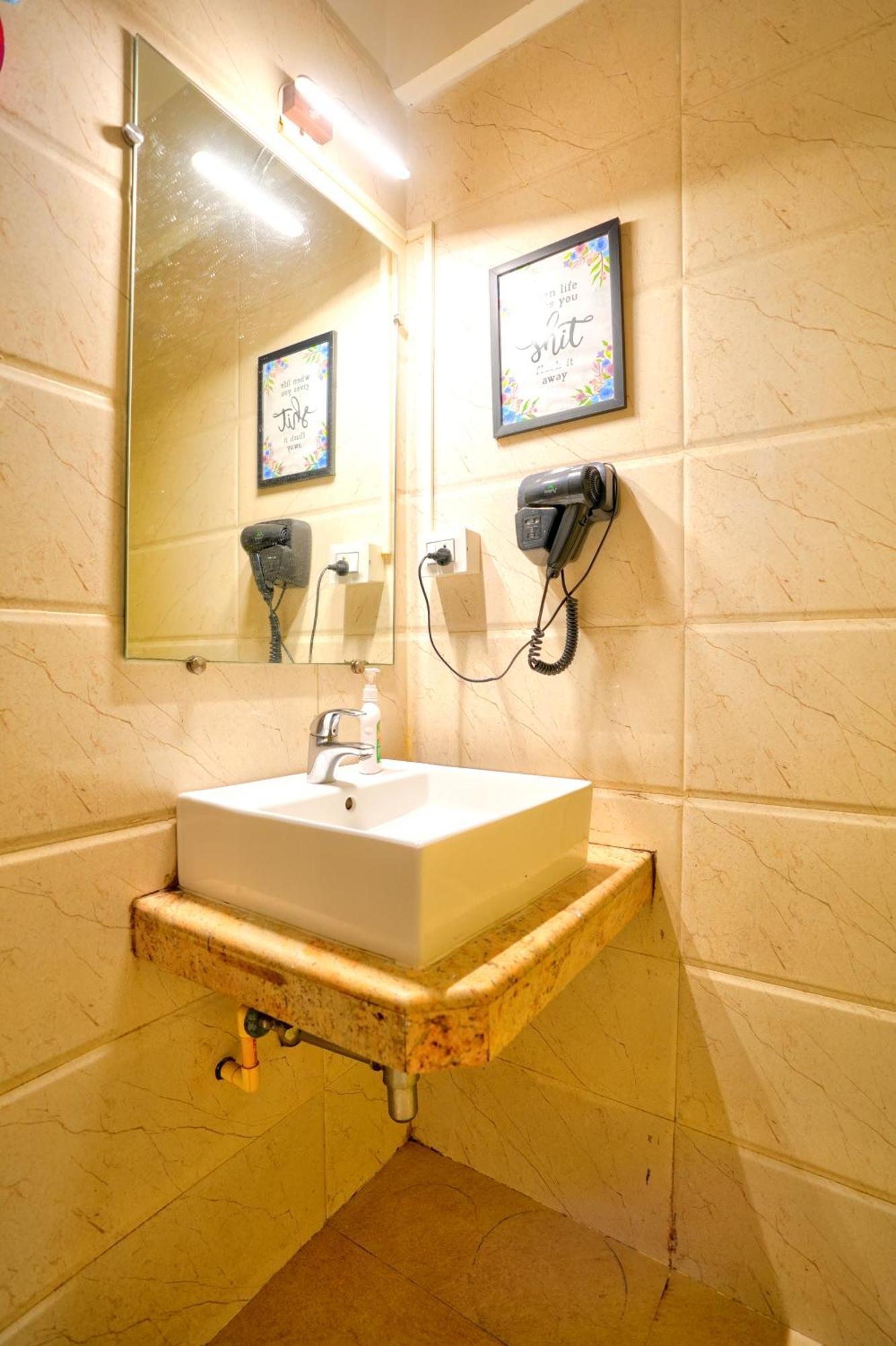 Luxurious Nirvana Apartments Vagator Kültér fotó